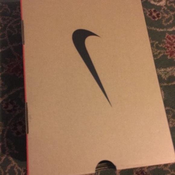 11s - Picture 6 of 8